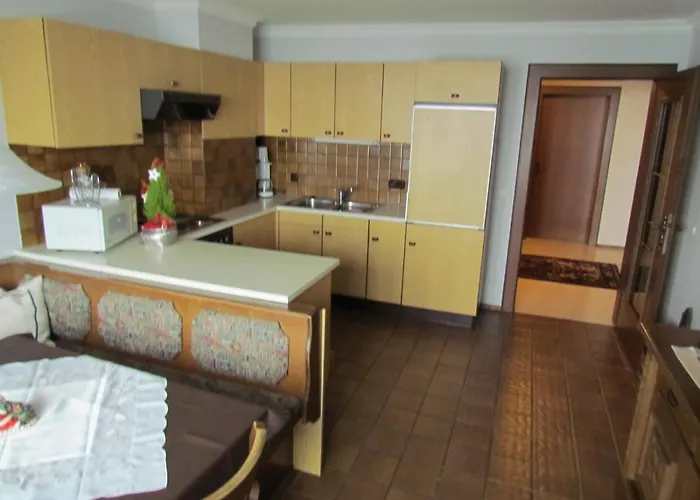 Am Mondseeblick * موندزي